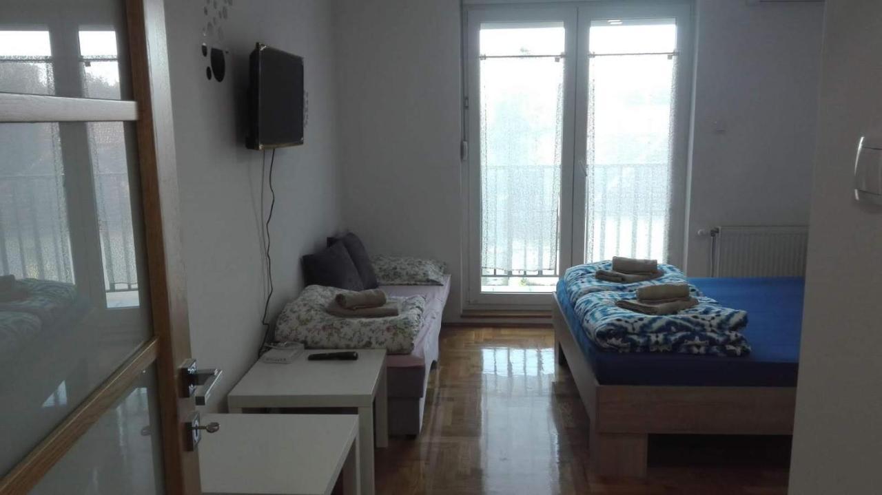 Appartamento Riva,Temerin Buitenkant foto