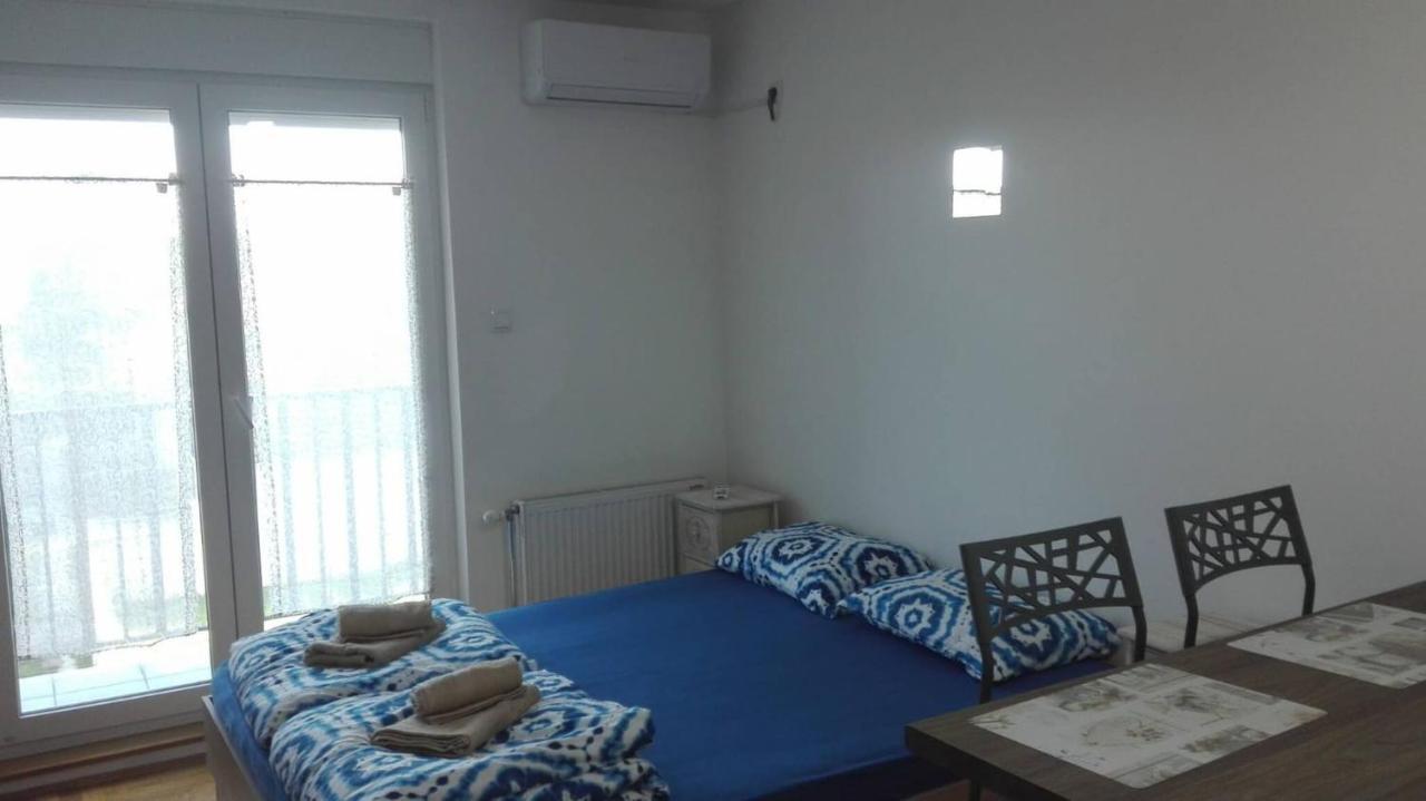Appartamento Riva,Temerin Buitenkant foto
